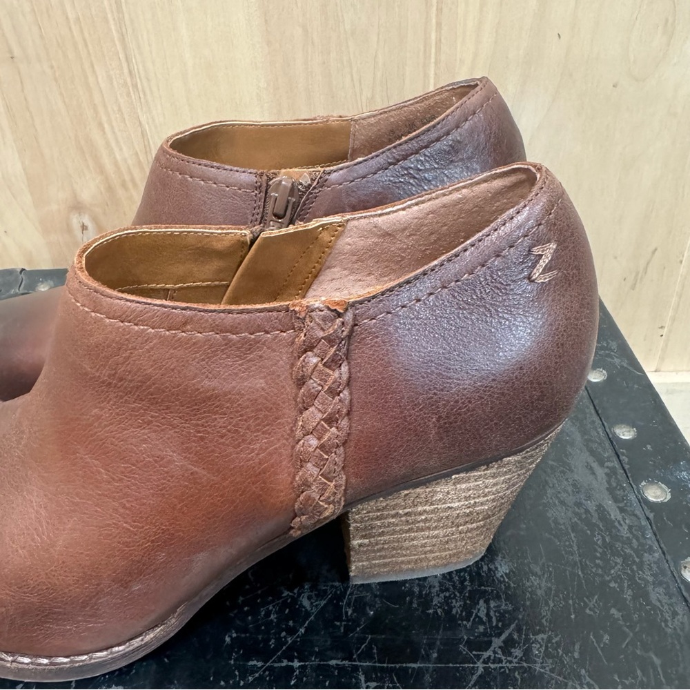 Zodiac Ava Shootie Booties Size 8.5 Brown Leather Boots - Picture 8 of 14